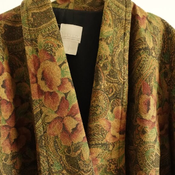 Vintage Floral Tapestry Jacket with Belt - Size 10 by Relance Made in Canada - Picture 4 of 7